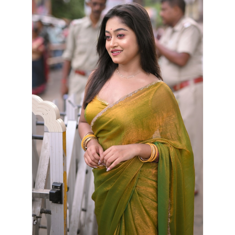 Women’s Premium Organza Saree with Zari Border & Unstitched BP (Pack of 1)