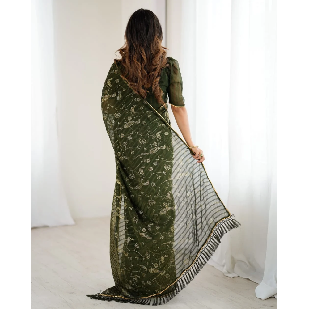 Women's Fancy Folish Print Georgette Saree with Unstitched BP (Pack of 1)