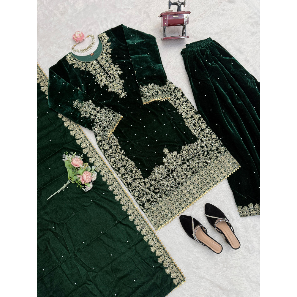 Premium Stylish Velvet Kurta Set with Dupatta (Pack of 1)