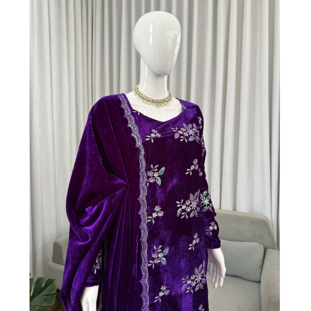 Women's Elegant Heavy Velvet Straight Kurta - Pant with Dupatta Set (Pack of 1)