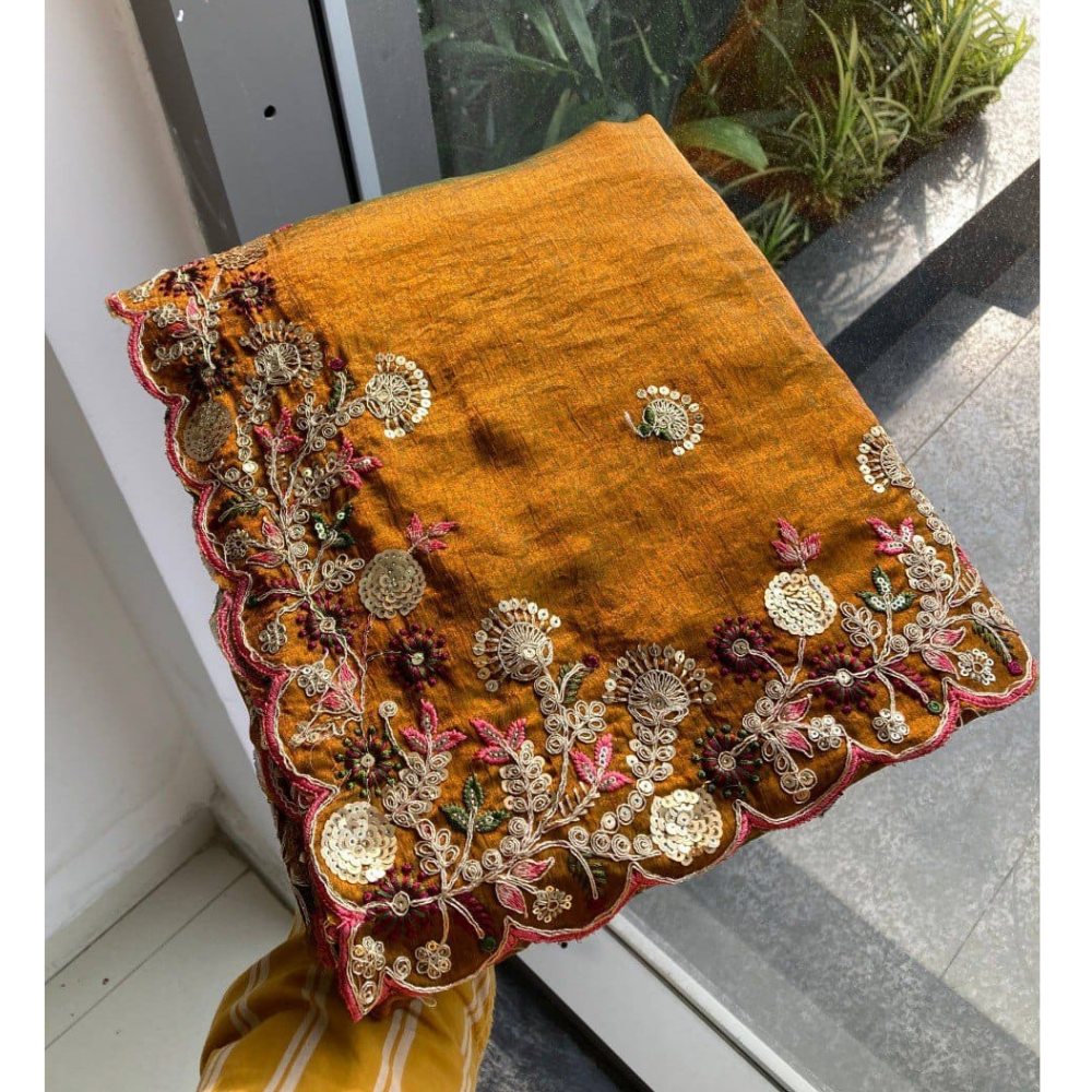 Women's Party Wear Soft Fendy Chiffon Saree with Unstitched BP (Pack of 1)