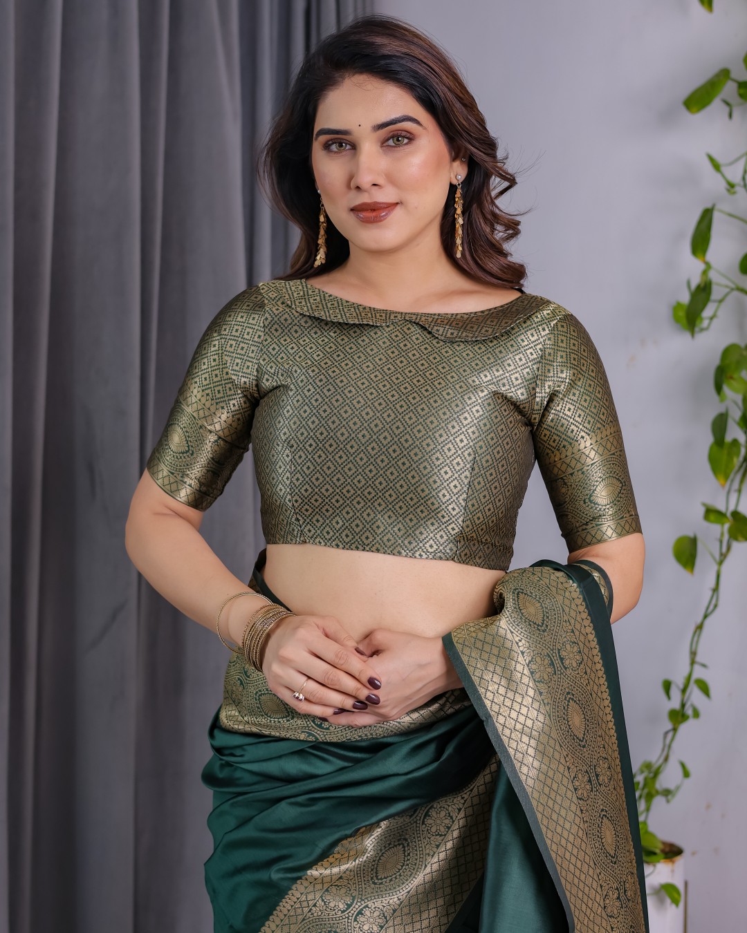 Women's Kanjivaram Soft Silk Saree Pure Silk with Unstitched BP (Pack of 1)