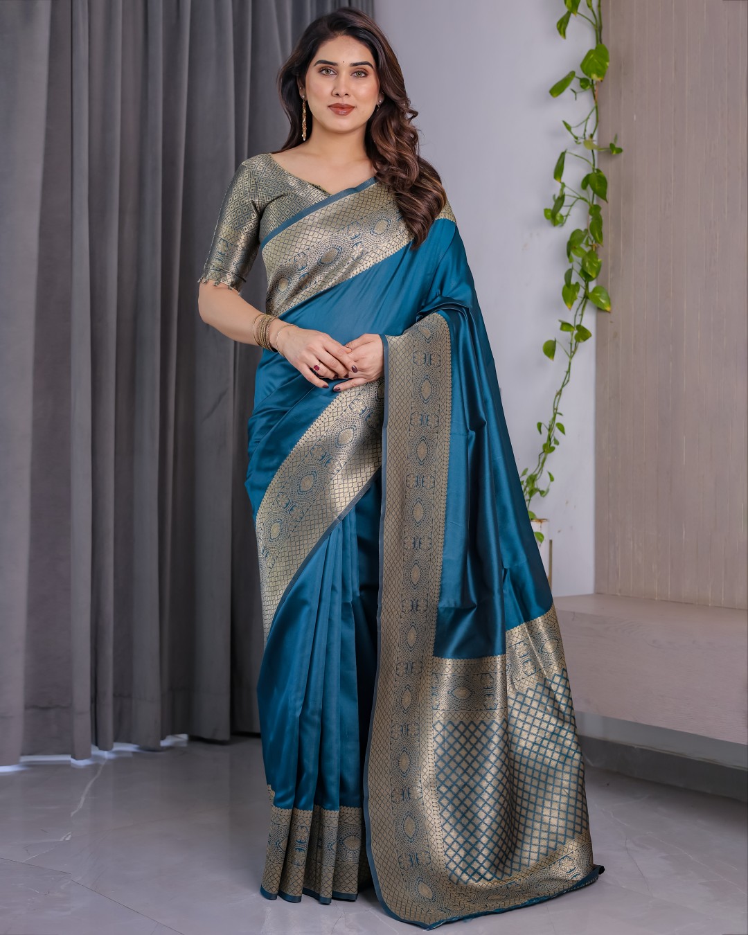 Women's Kanjivaram Soft Silk Saree Pure Silk with Unstitched BP (Pack of 1)