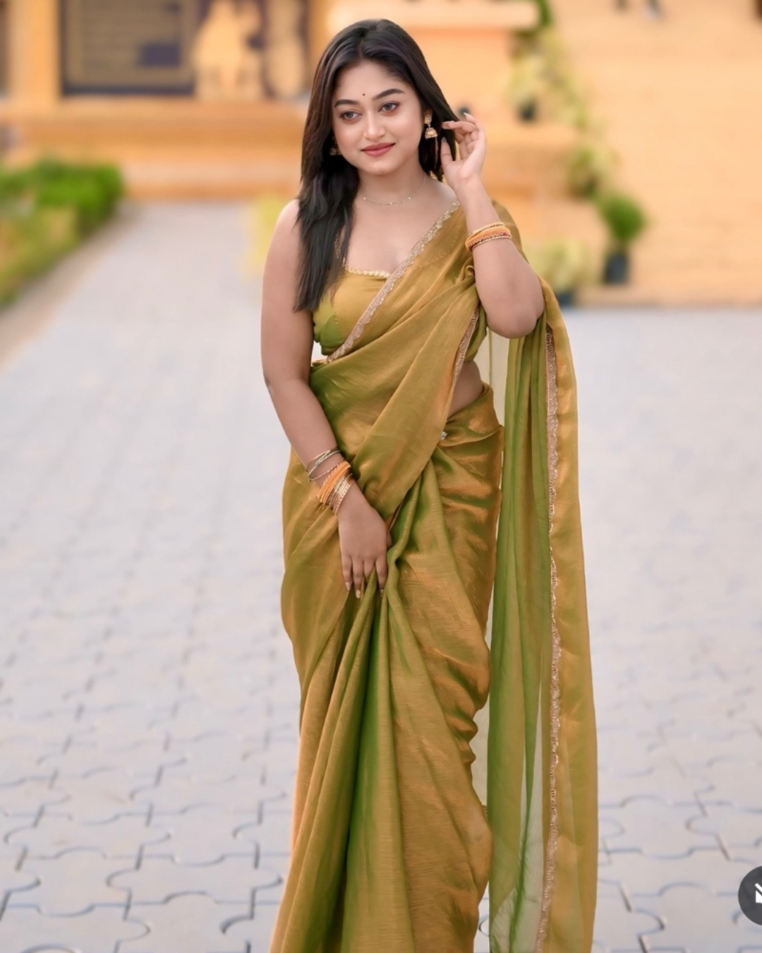 Women’s Premium Organza Saree with Zari Border & Unstitched BP (Pack of 1)