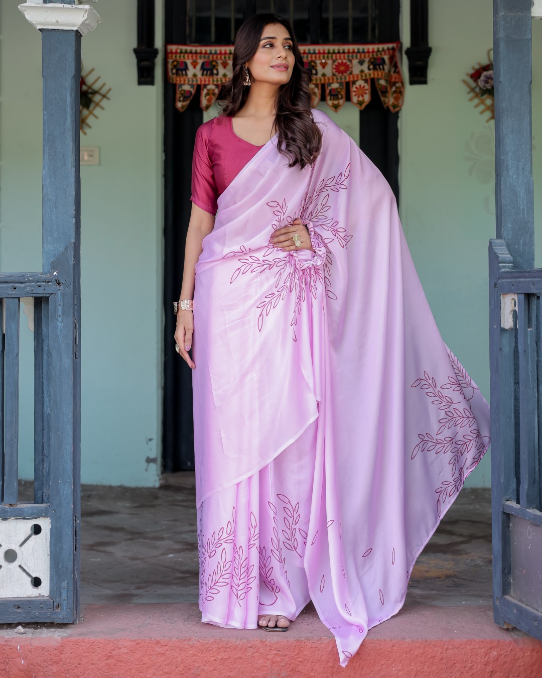 Designer Freehand Saree with Maroon Leaf Motif & Wine Blouse | Satin Georgette | Handsfree Pallu Style(Pack of 1)