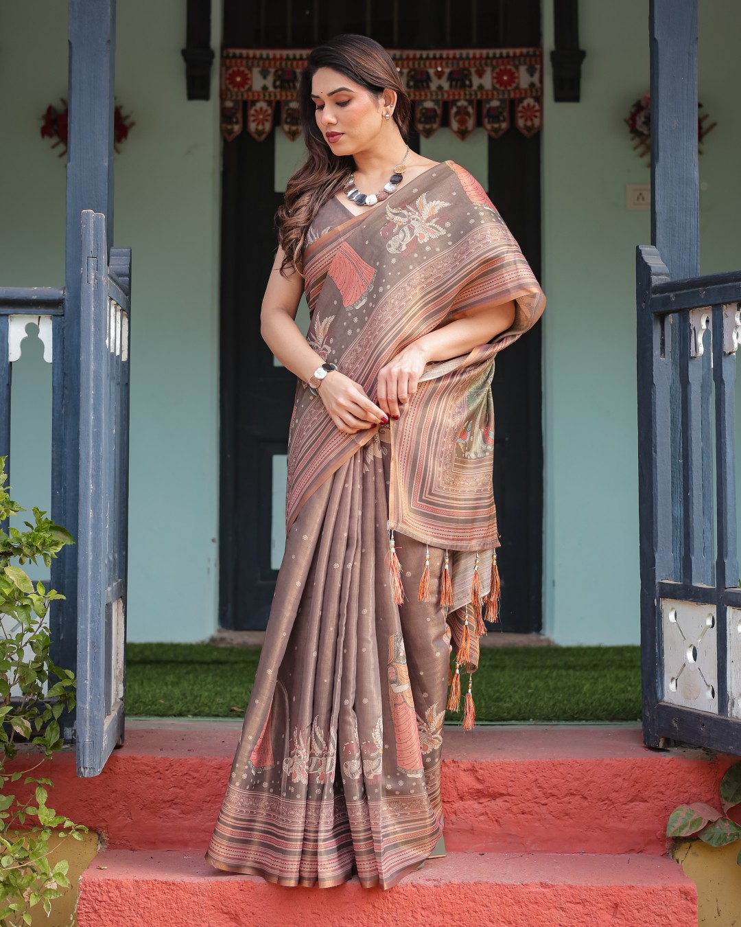 Handloom Cotton-Linen Saree with Golden Zari Weave, Floral Printed Pallu & Tassel Detailing (Pack of 1)