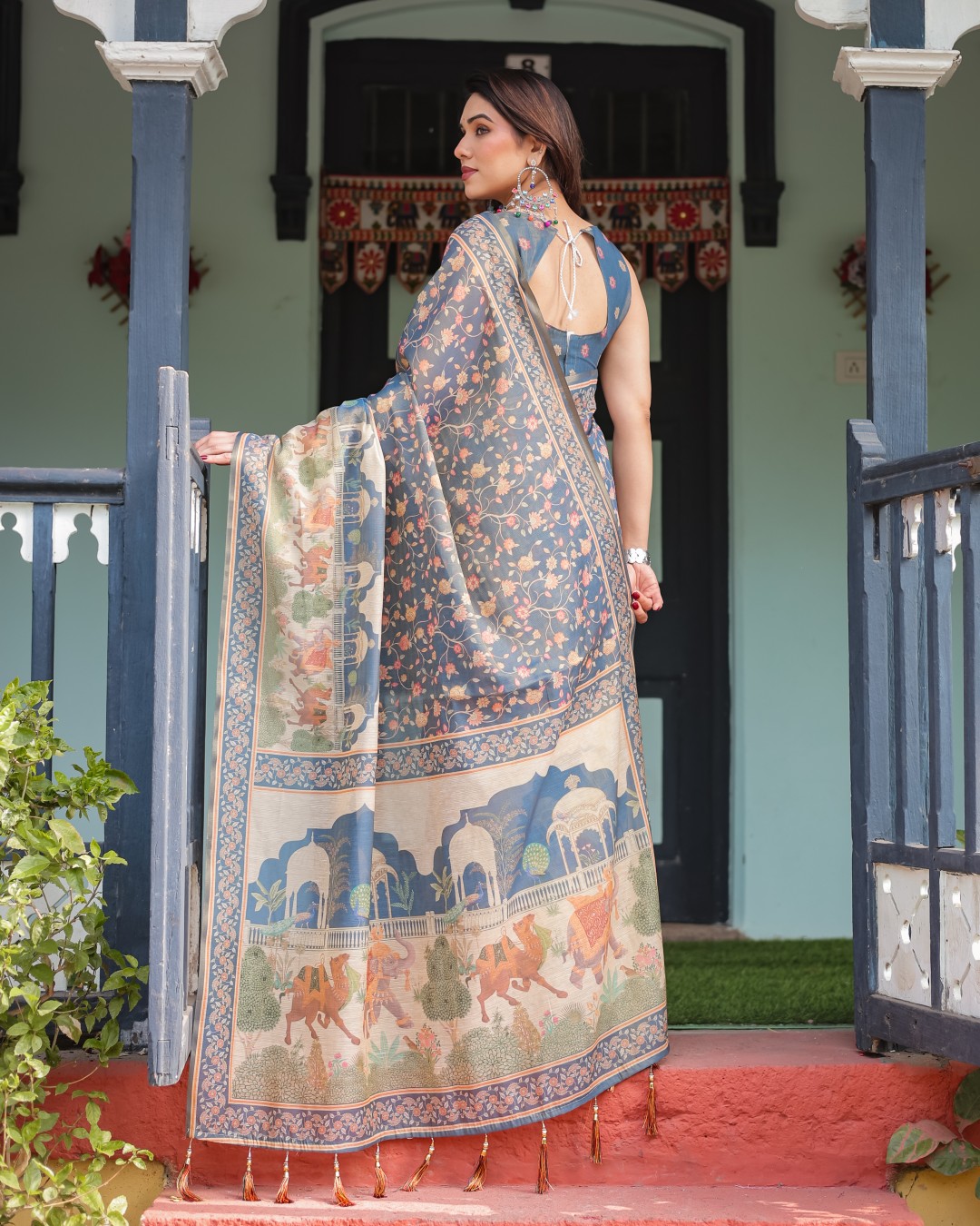 Intricate Floral Motifs Linen Cotton Handloom Printed Saree, Peacock Pallu, and Tassels (Pack of 1)
