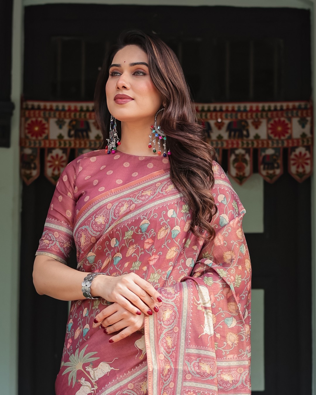 Floral Motifs, Linen Cotton Handloom Printed Saree Architectural Pallu, and Tassel (Pack of 1)