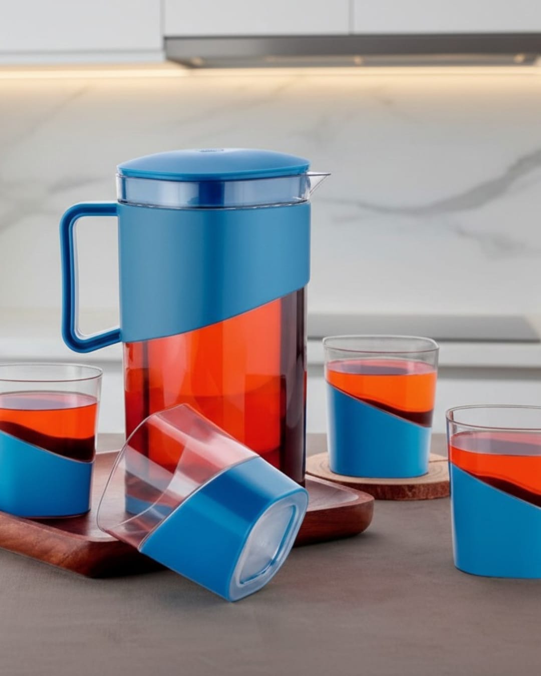 ROYAL EAGLE Plastic Jug with Lid | Blue Water Jug for Dining Table | Ideal for Ice Tea, , Cocktails, Mocktails & Beverages | Stylish & Durable Pitcher for Home or Party Use – 1800 ml