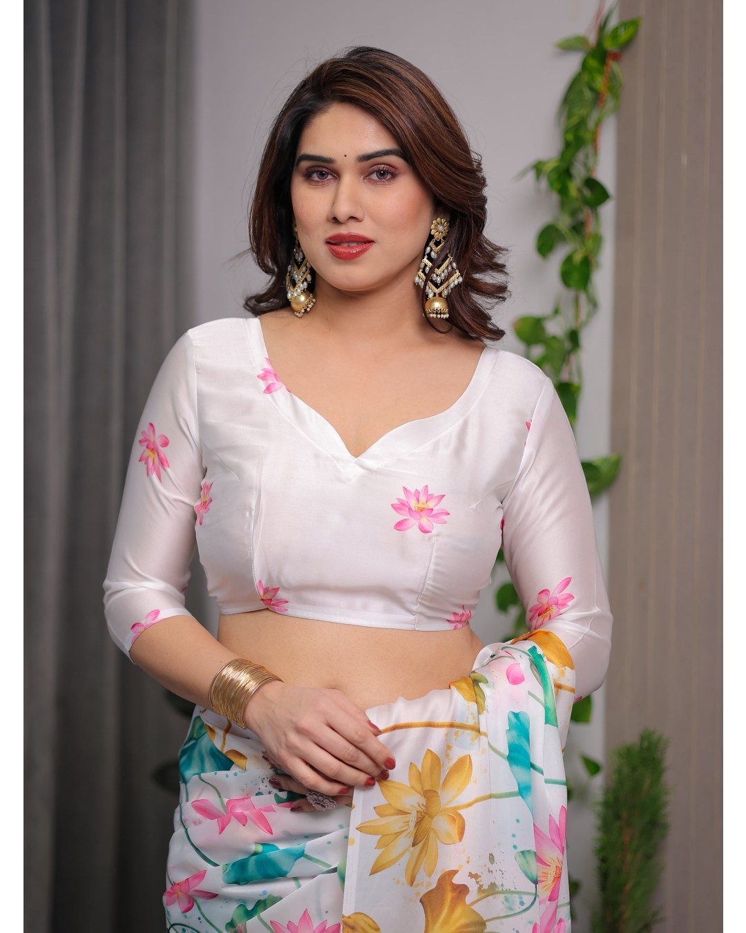 Satin Georgette Floral Printed Saree with Attached BP (Pack of 1)