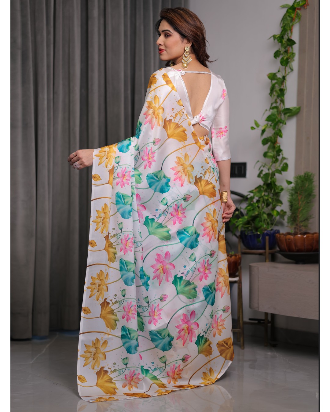 Satin Georgette Floral Printed Saree with Attached BP (Pack of 1)