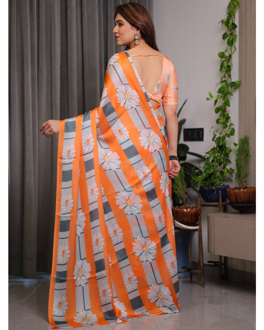 Satin Georgette Floral Printed Saree with Attached BP (Pack of 1)