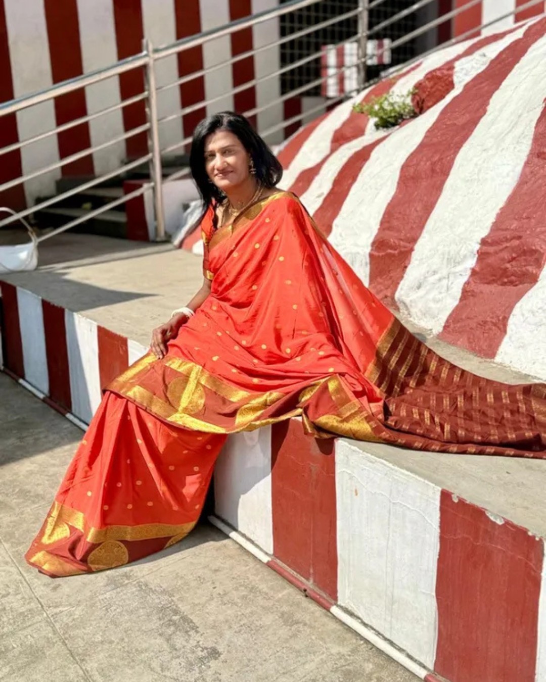 Traditional Red Silk Saree with Golden Zari Border – Festive & Wedding Wear Saree for Women(Pack of 1)