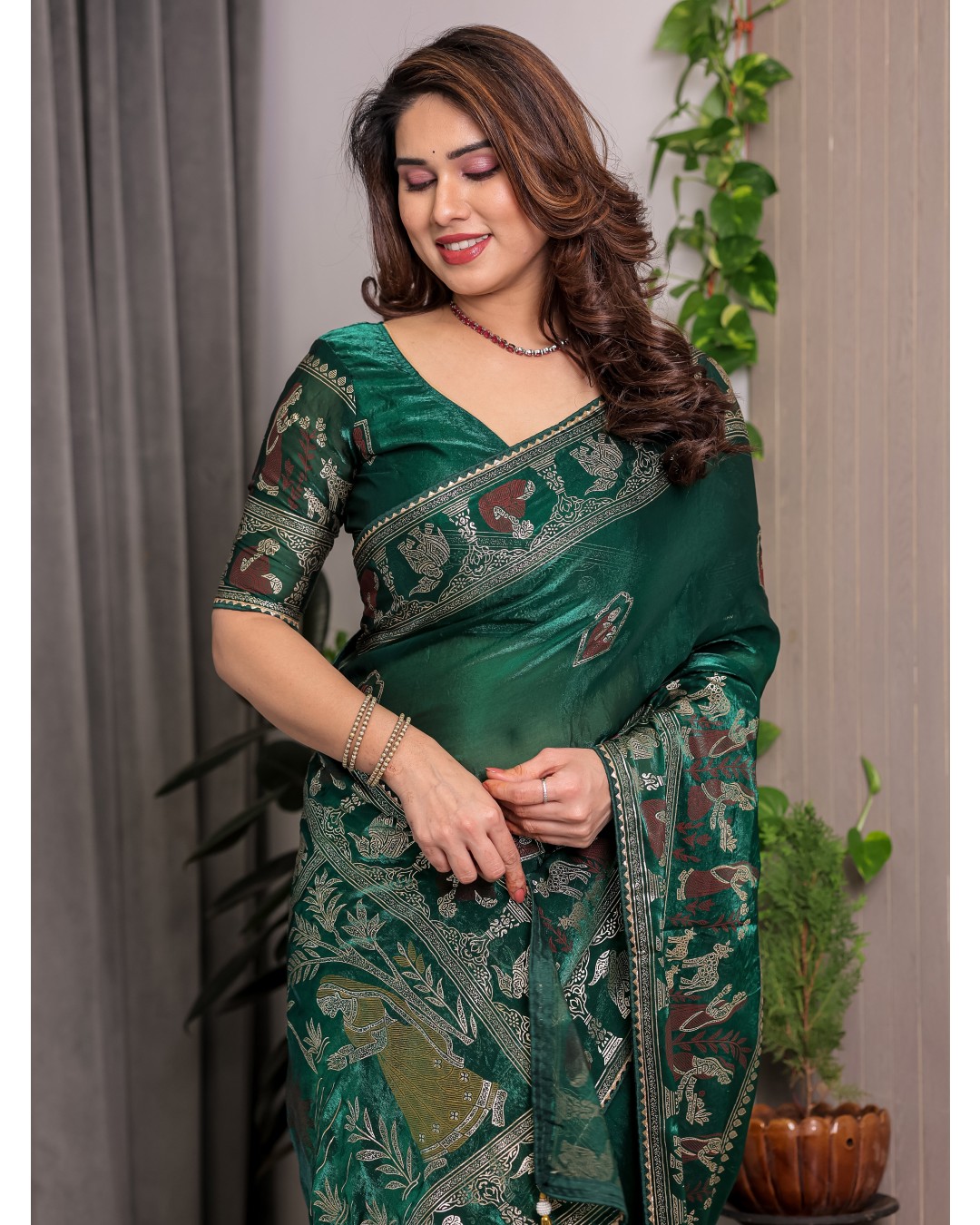 Fendy Satin Foil & Handblock Printed Saree with Triangle Lace Border and Tassels, Traditional Butti Motifs, 5.5m with 0.8m BP  (Pack of 1)