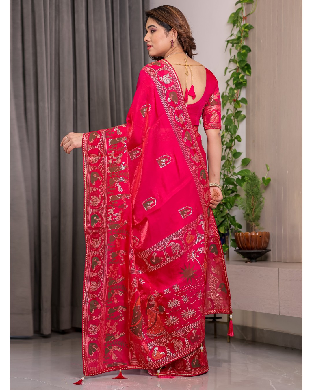 Fendy Satin Foil & Handblock Printed Saree with Triangle Lace Border and Tassels, Traditional Butti Motifs, 5.5m with 0.8m BP  (Pack of 1)