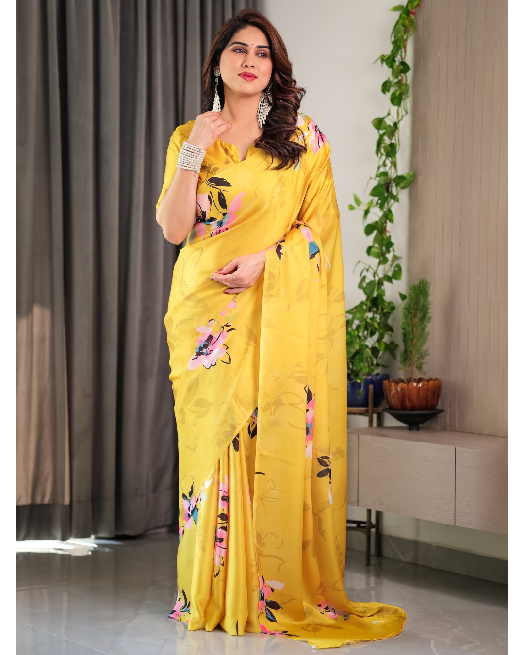 Floral Print Satin Georgette Saree with Designer Attached BP for Women (Pack of 1)