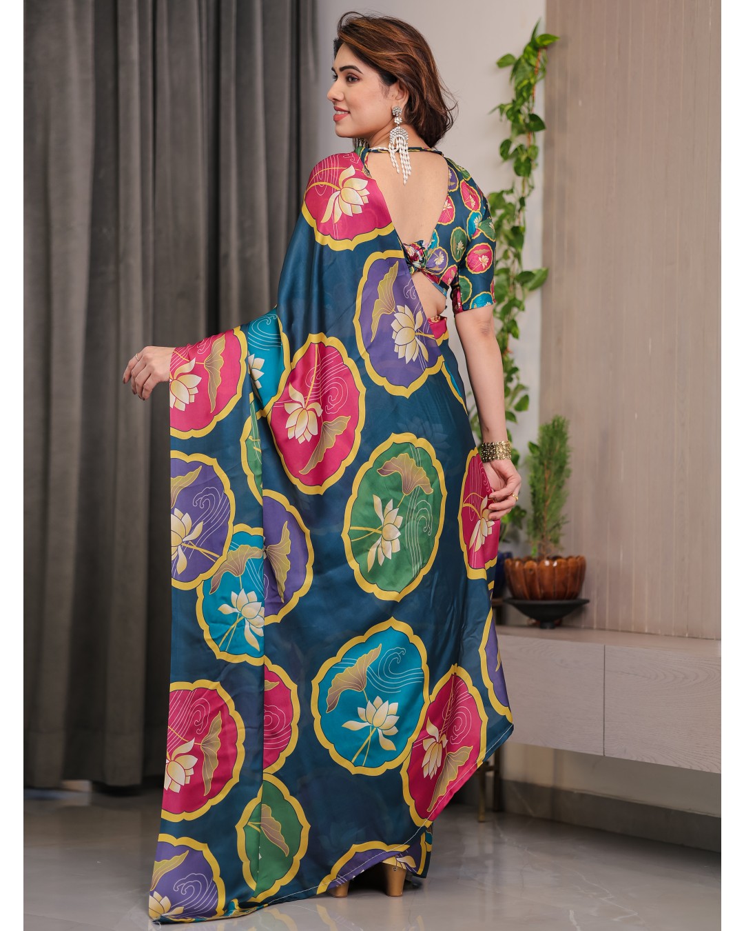 Women's Satin Georgette Floral Printed Saree with Attached BP (Pack of 1)