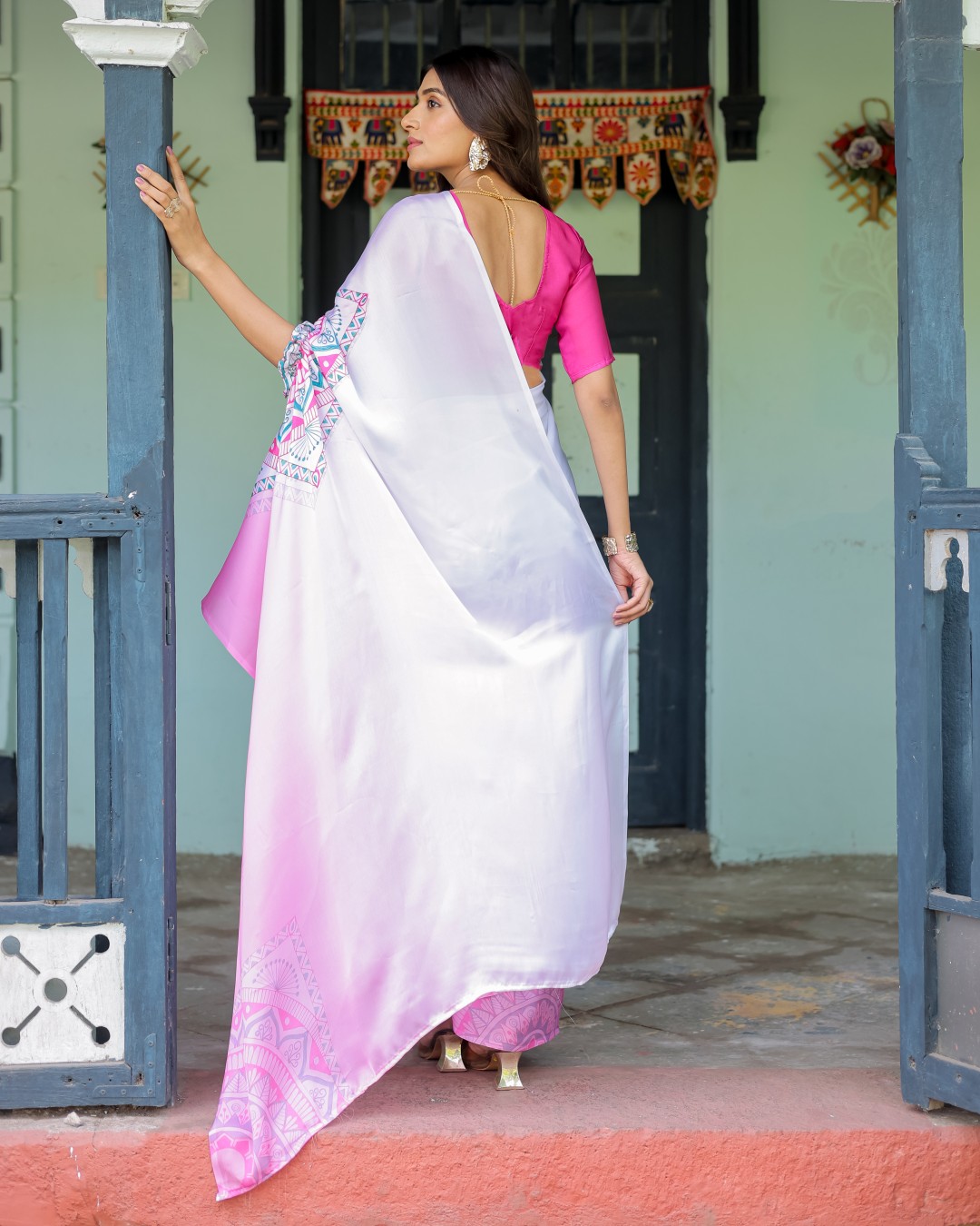 White & Pink Ombré Designer Freehand Saree with Geometric Pallu Art & Rani Pink Blouse | Satin Georgette | Handsfree Pallu Design(Pack of 1)