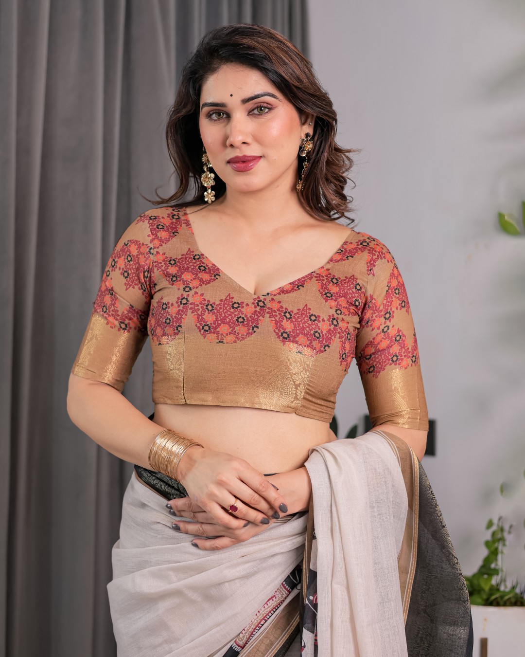 Handloom Linen Saree with Floral Print, Gold Zari Border & Tassel Detailing | Attached Blouse Piece | 5.5m Saree + 0.8m Blouse(Pack of 1)