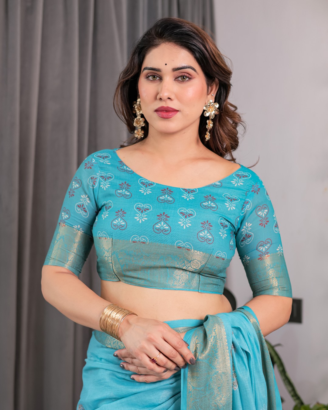 Handloom Linen Saree with Floral Print, Gold Zari Border & Tassel Detailing | Attached Blouse Piece | 5.5m Saree + 0.8m Blouse(Pack of 1)