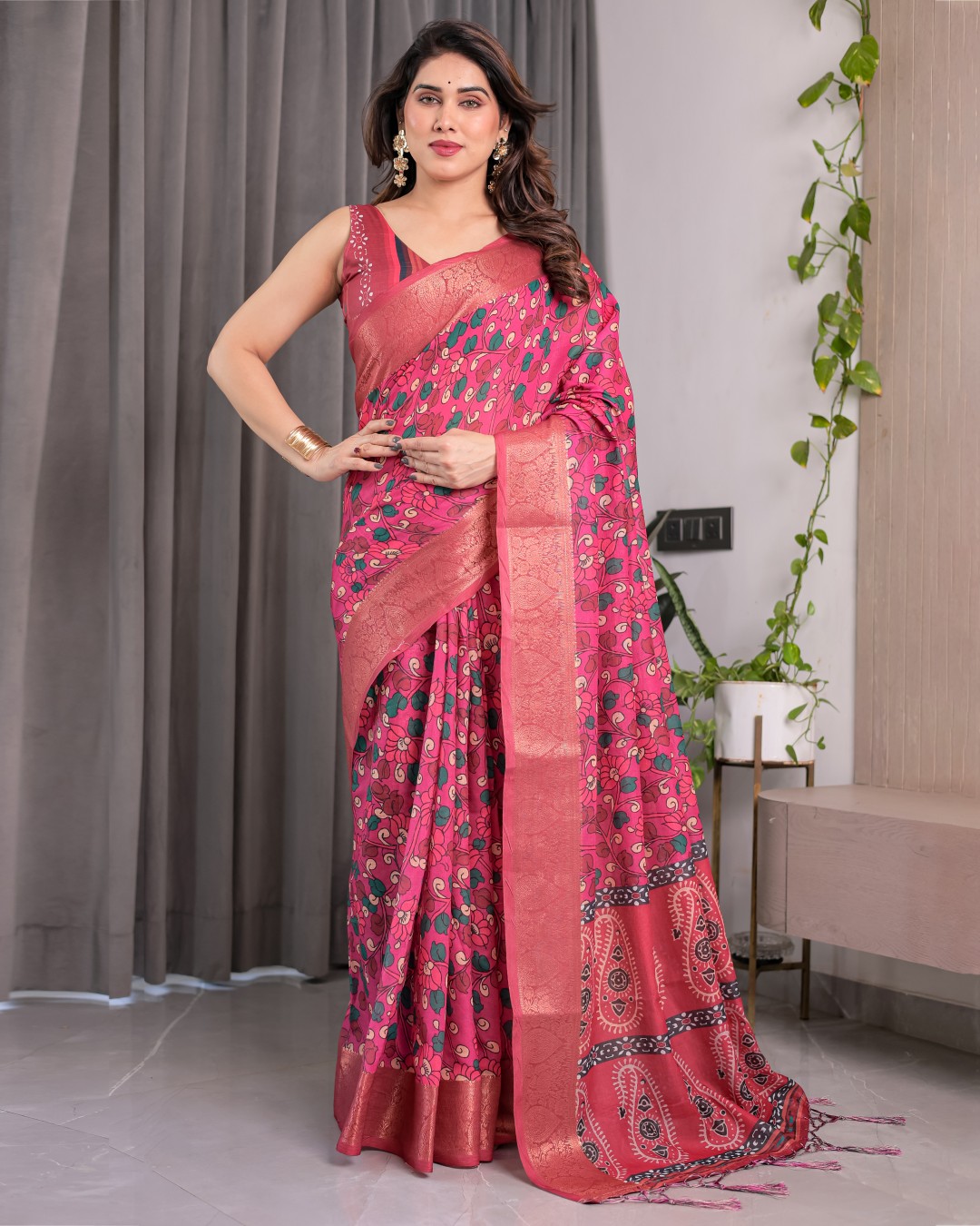 Handloom Linen Saree with Red Floral Print & Geometric Patterned Pallu | Antique Zari Border & Tassels | Attached Blouse | 5.5m Saree + 0.8m Blouse(Pack of 1)