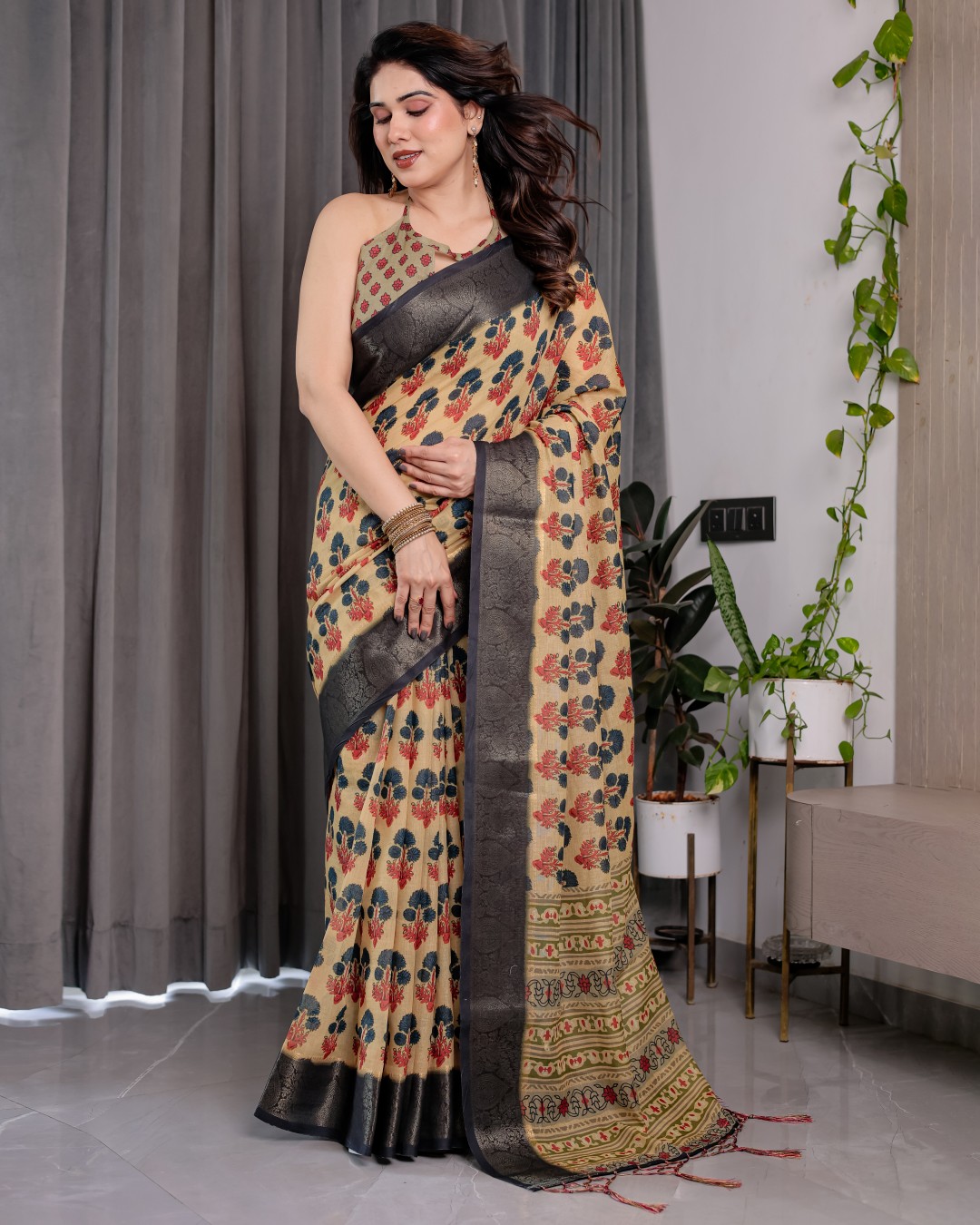 Handloom Linen Saree with Red-Blue Floral Buttas & Ethnic Pallu | Antique Black Zari Border & Tassels | Attached Blouse | 5.5m Saree + 0.8m Blouse(Pack of 1)