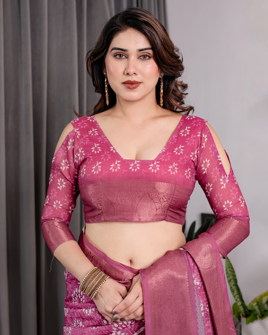 Handloom Linen Saree with Black Vertical Stripes & Tribal Motifs | Golden Zari Border & Tassel Pallu | Attached Blouse | 5.5m Saree + 0.8m Blouse(Pack of 1)