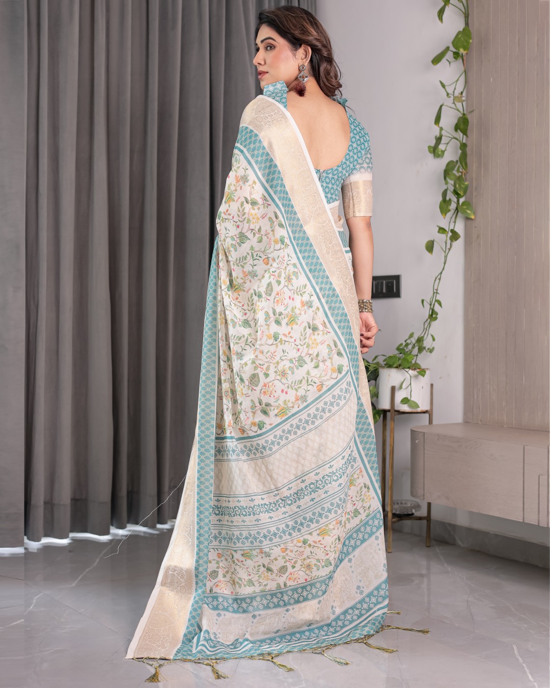 Handloom Linen Saree with Ivory Tribal Bandhani Print & Zari Border | Tassel Pallu | 5.5m Saree + 0.8m Blouse(Pack of 1)