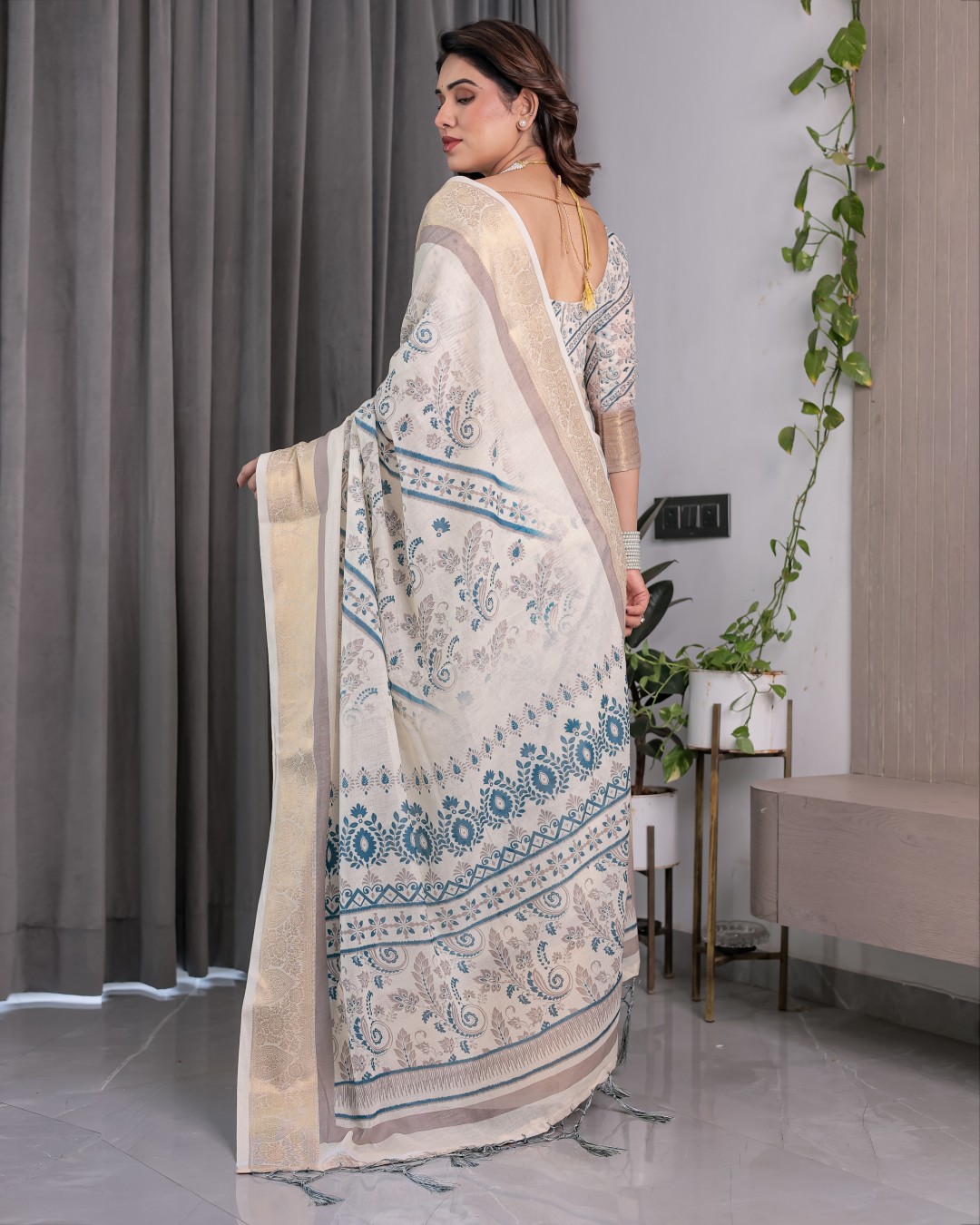 Handloom Linen Saree with Multicolor Leaf Print & Tribal Geometric Pallu | Zari Border | 5.5m Saree + 0.8m Blouse with Tassels(Pack of 1)