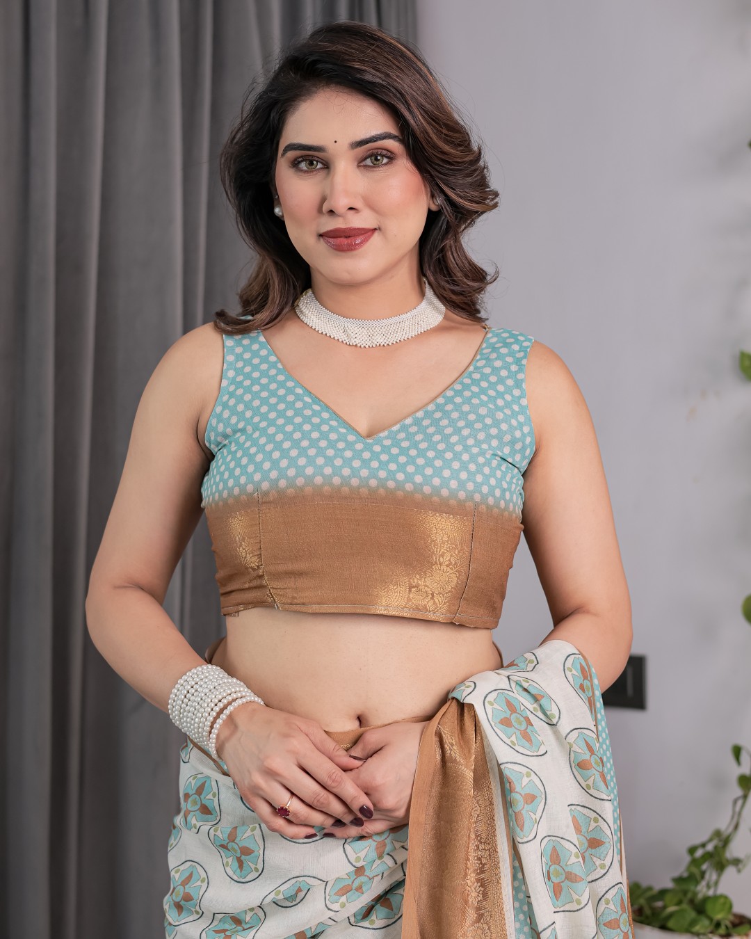 Handloom Linen Saree with Multicolor Leaf Print & Tribal Geometric Pallu | Zari Border | 5.5m Saree + 0.8m Blouse with Tassels(Pack of 1)