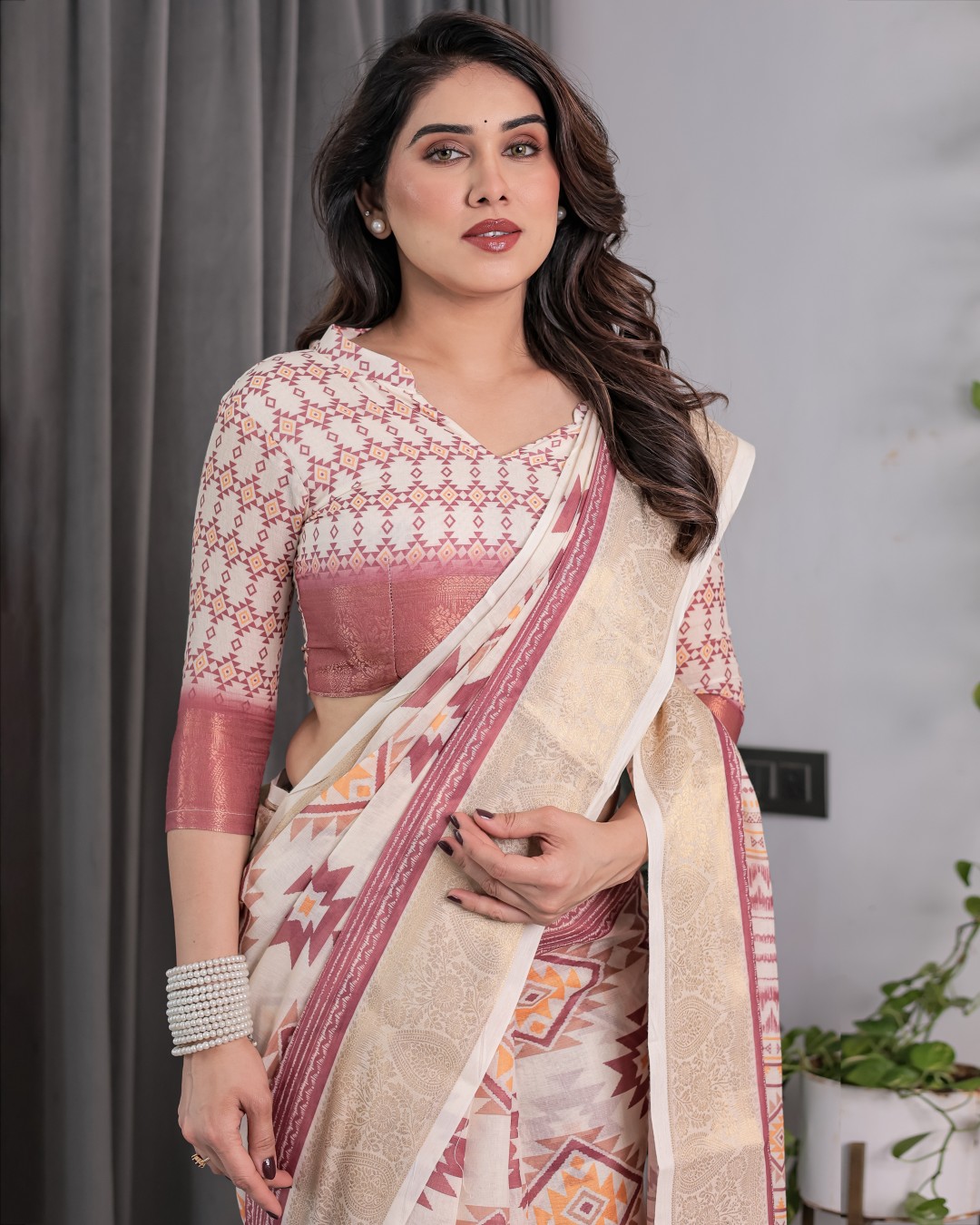 Handloom Linen Saree with Maroon Tribal Geometric Digital Print & Zari Border | Festive Drape | 5.5m Saree + 0.8m Blouse(Pack of 1)