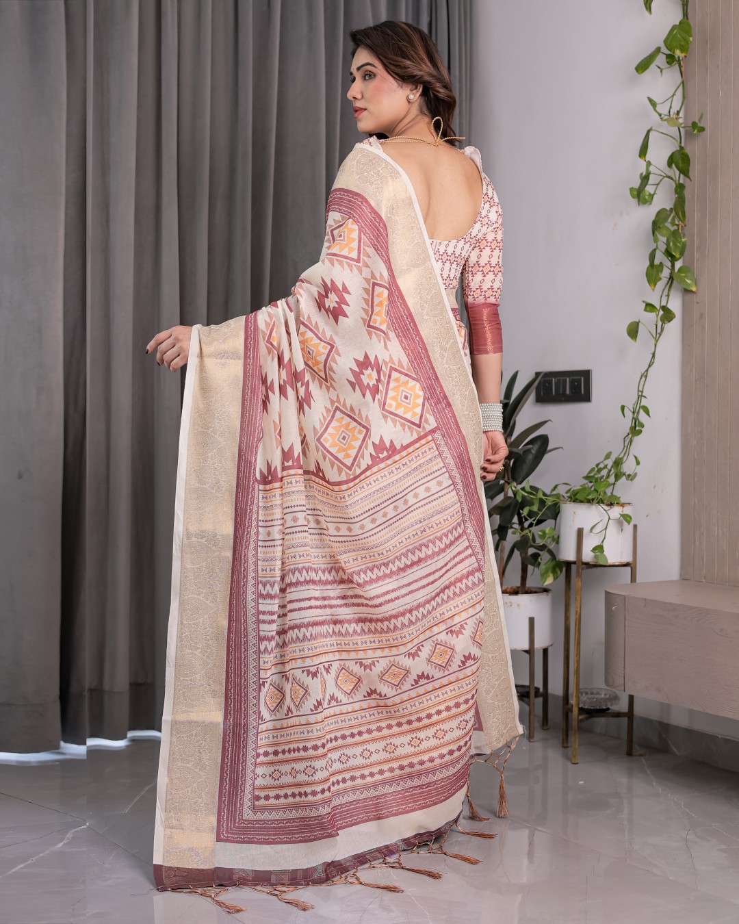 Handloom Linen Saree with Maroon Tribal Geometric Digital Print & Zari Border | Festive Drape | 5.5m Saree + 0.8m Blouse(Pack of 1)