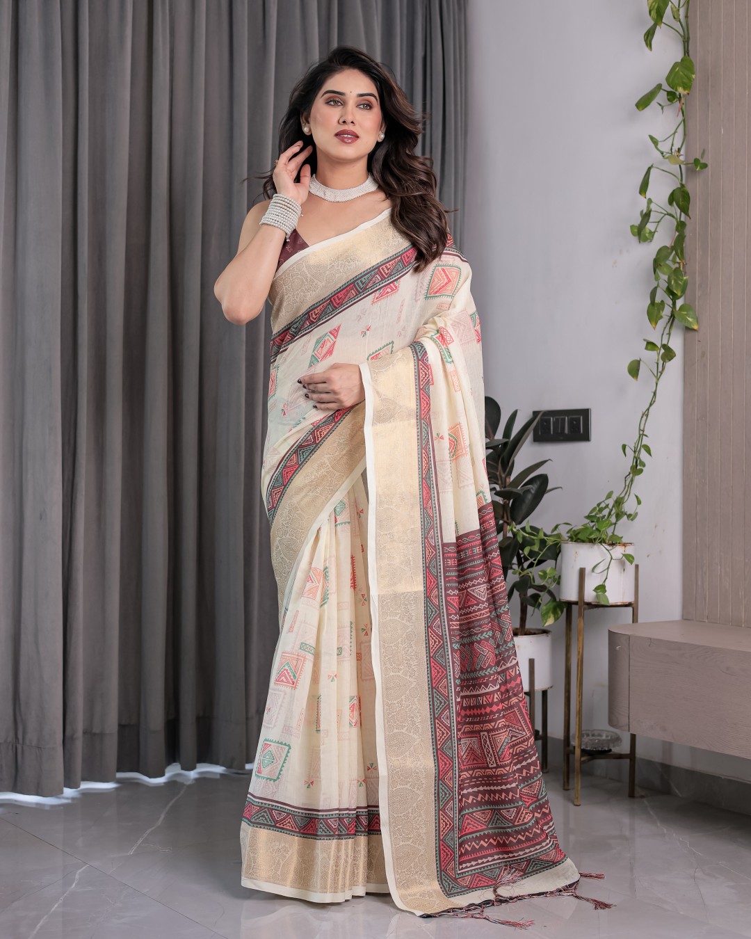 Handloom Linen Saree with Maroon Tribal Geometric Digital Print & Zari Border | Festive Drape | 5.5m Saree + 0.8m Blouse(Pack of 1)