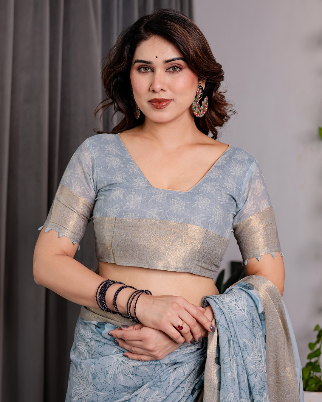 Handloom Linen Saree with Peacock & Floral Digital Print, Zari Border & Tassel Pallu | 5.5m Saree + 0.8m Blouse(Pack of 1)