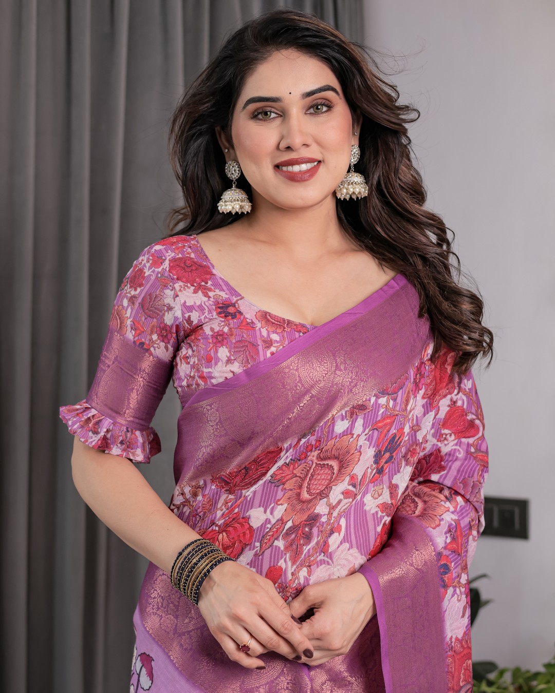 Handloom Linen Saree with White Floral Dots & Zari Border | 5.5m Saree + 0.8m Attached Blouse with Tassels(Pack of 1)