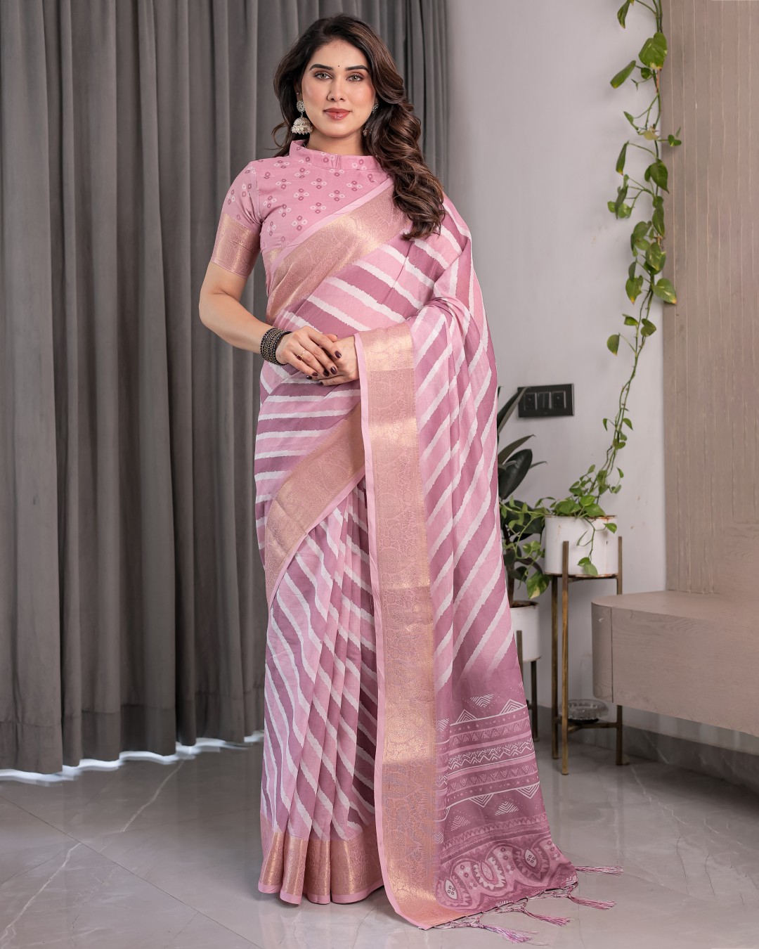 Handloom Linen Saree with White Floral Dots & Zari Border | 5.5m Saree + 0.8m Attached Blouse with Tassels(Pack of 1)