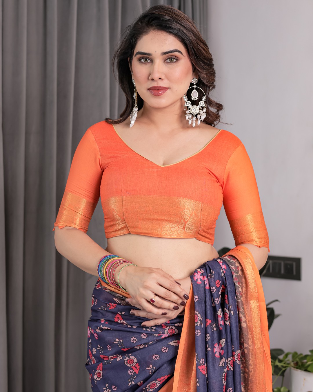 Digital Printed Saree with Maroon Floral & Tribal Border Motifs | Antique Zari Highlights | 5.5m Saree + 0.8m Blouse Piece(Pack of 1)