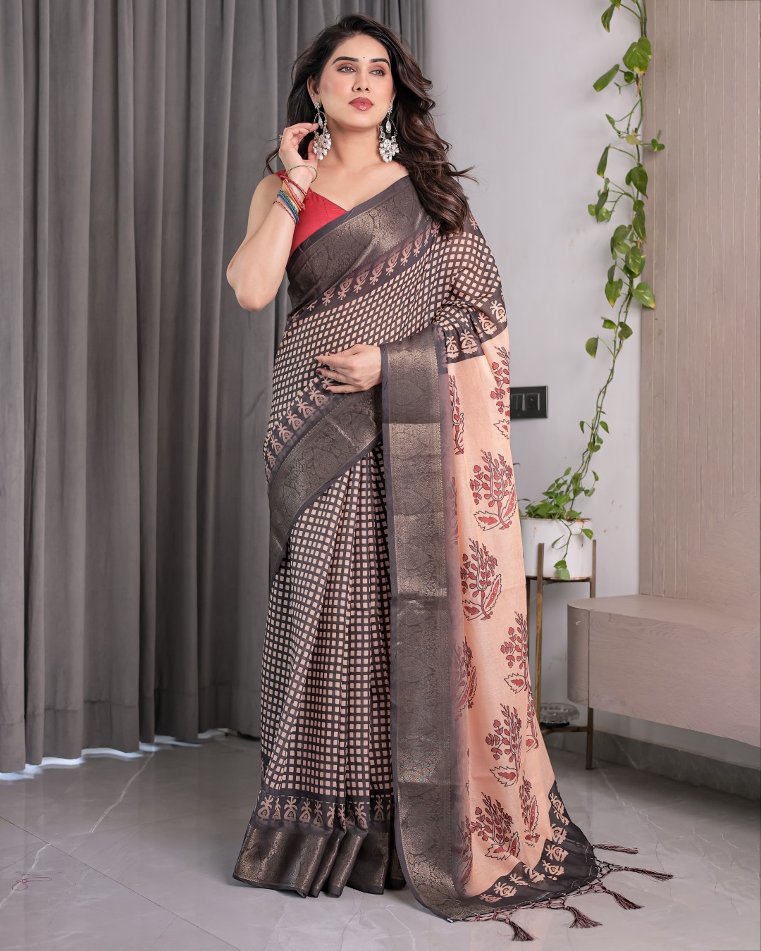 Digital Printed Saree with Maroon Floral & Tribal Border Motifs | Antique Zari Highlights | 5.5m Saree + 0.8m Blouse Piece(Pack of 1)