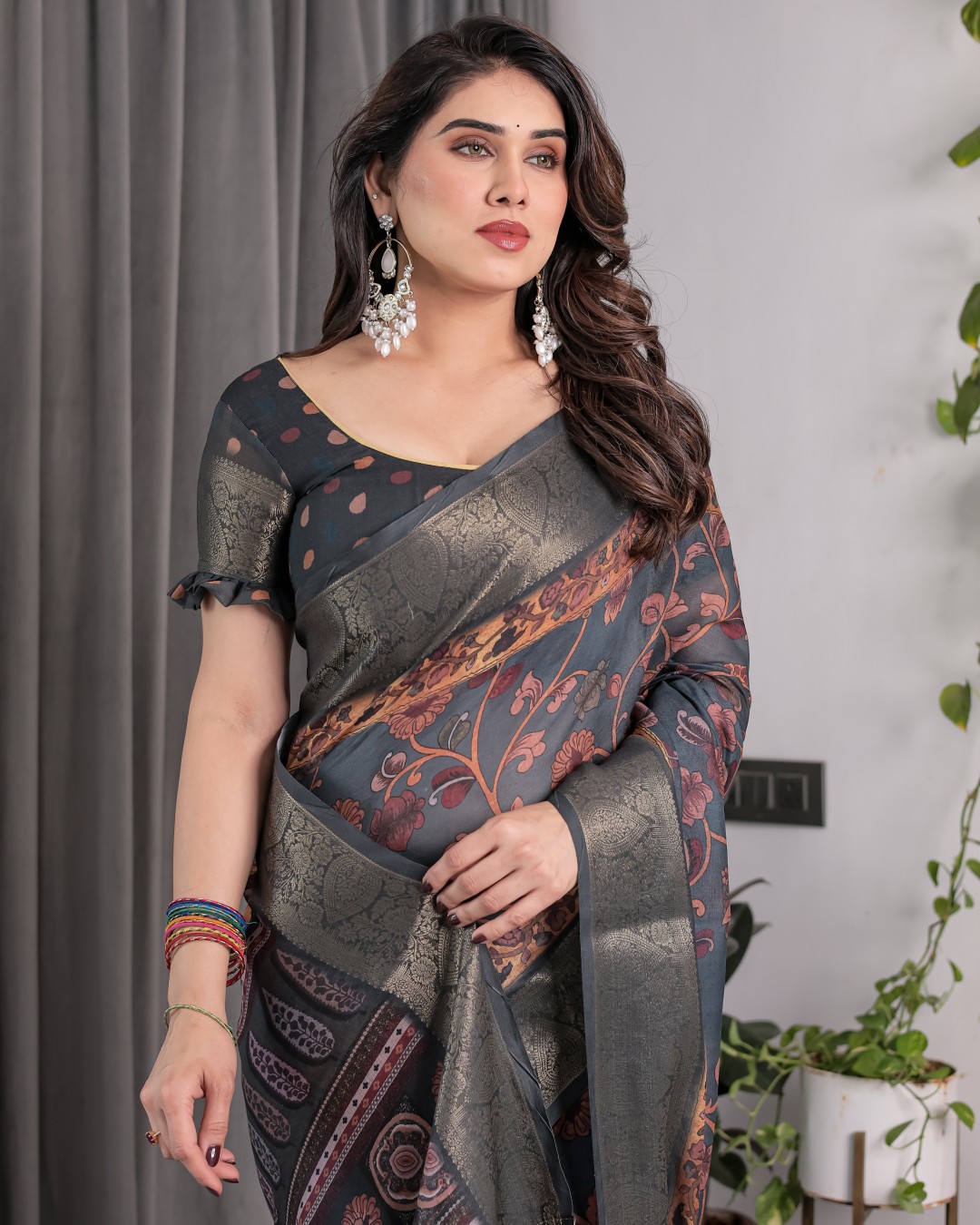 Digital Printed Saree with Maroon Floral & Tribal Border Motifs | Antique Zari Highlights | 5.5m Saree + 0.8m Blouse Piece(Pack of 1)