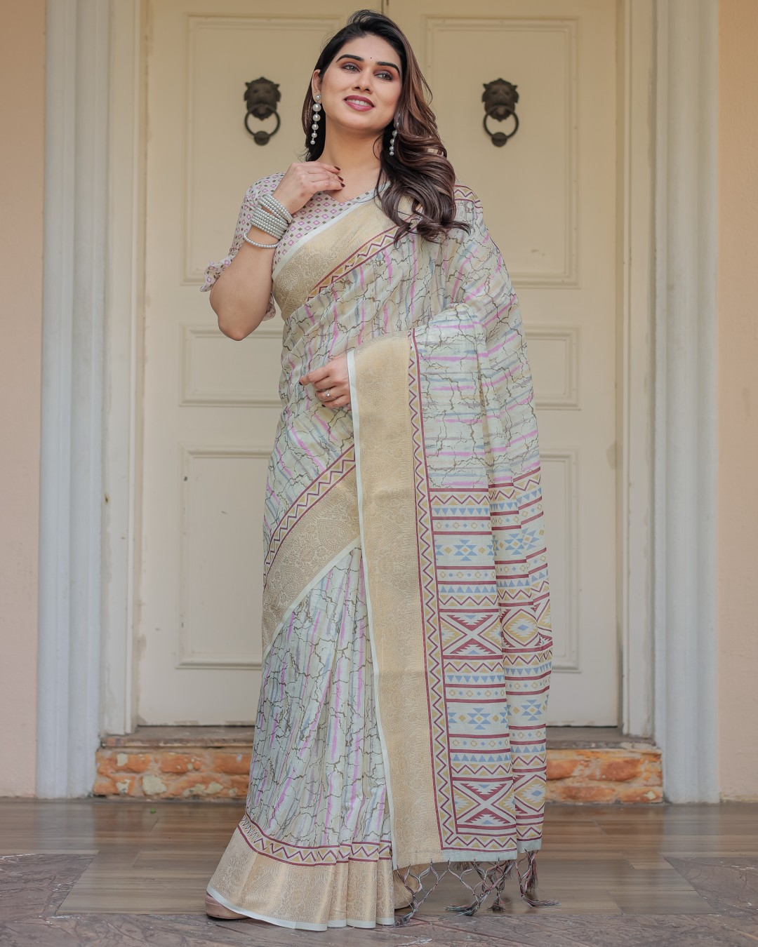 Geometric Printed Handloom Cotton Saree with Woven Zari Border & Ethnic Pallu(Pack of 1)