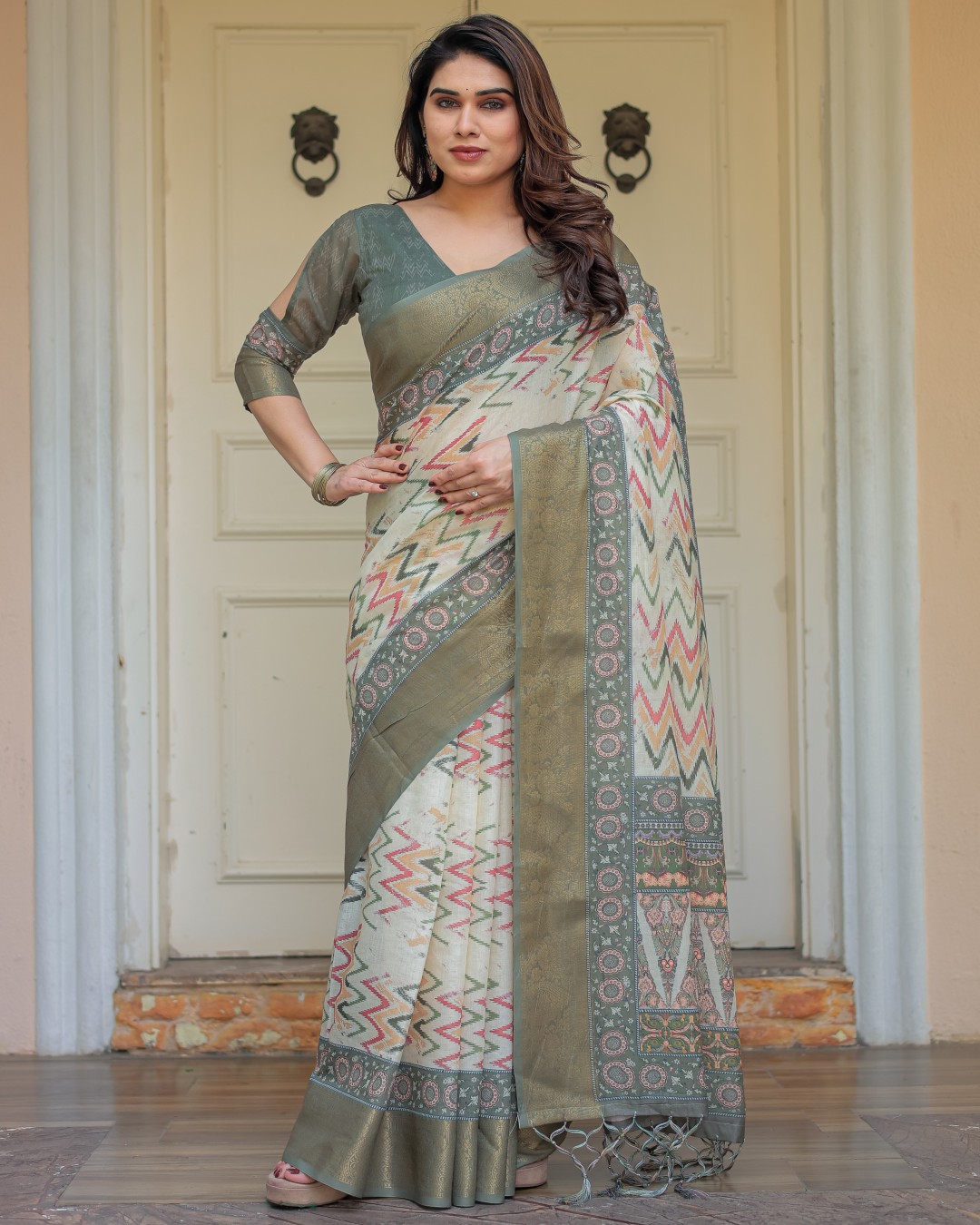 Geometric Printed Handloom Cotton Saree with Woven Zari Border & Ethnic Pallu(Pack of 1)