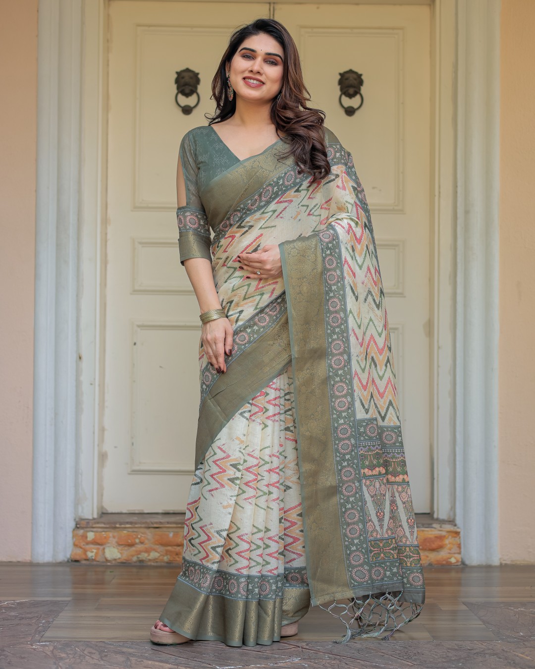 Geometric Printed Handloom Cotton Saree with Woven Zari Border & Ethnic Pallu(Pack of 1)