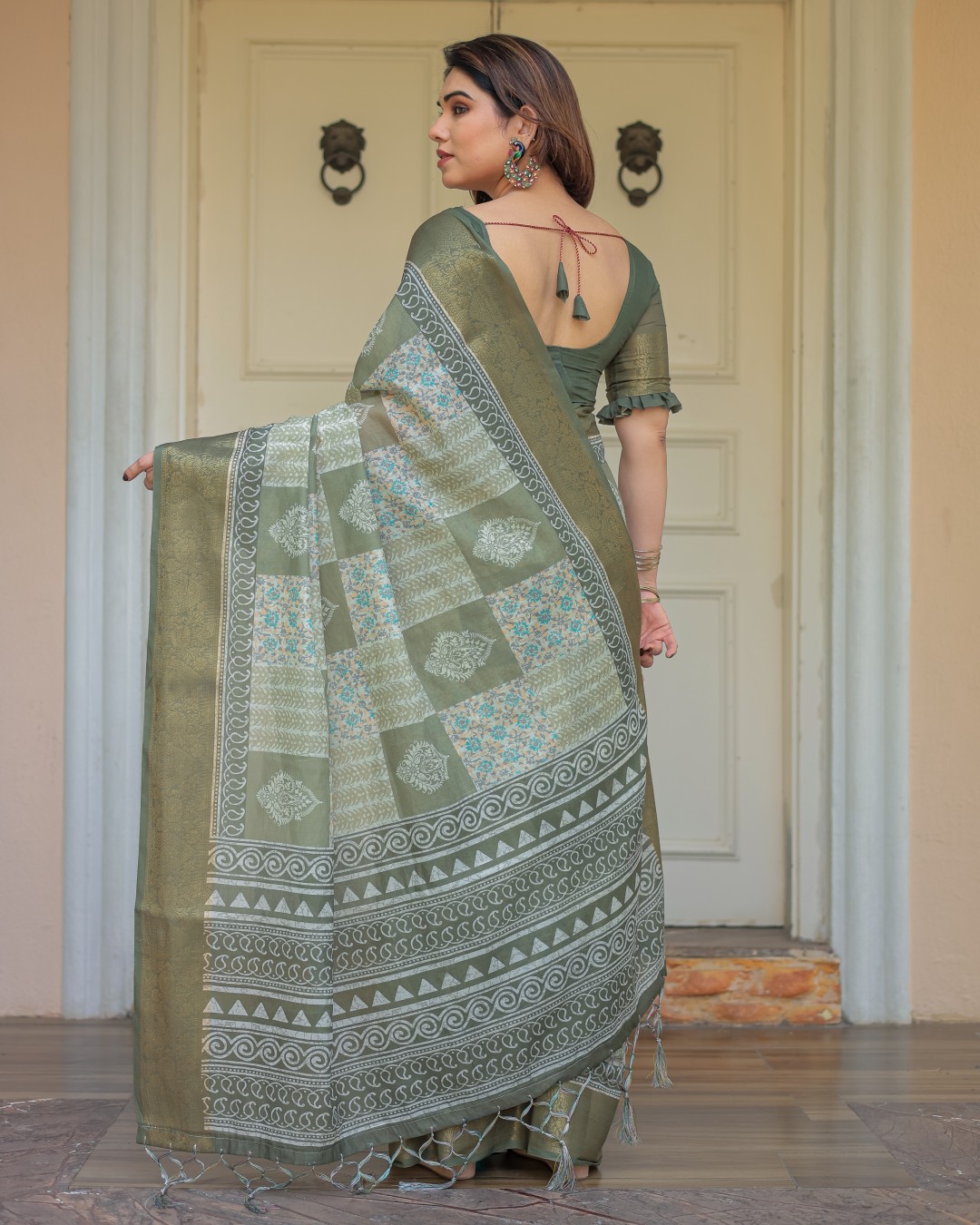 Traditional Printed Handloom Cotton Saree with Rich Zari Border & Heritage Pallu(Pack of 1)