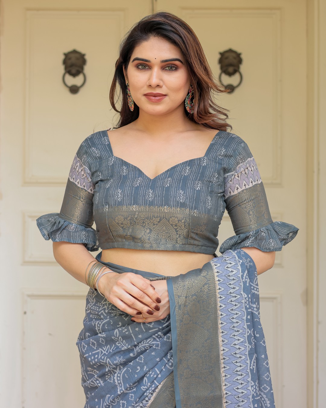 Handloom Cotton Ethnic Printed Saree with Zari Border & Tassels – Classic Traditional Wear(Pack of 1)