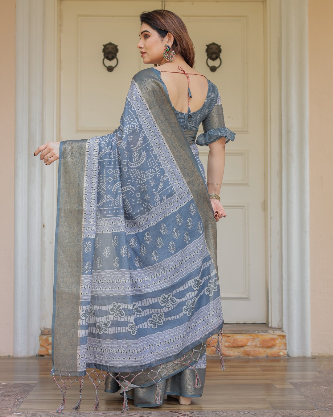 Handloom Cotton Ethnic Printed Saree with Zari Border & Tassels – Classic Traditional Wear(Pack of 1)