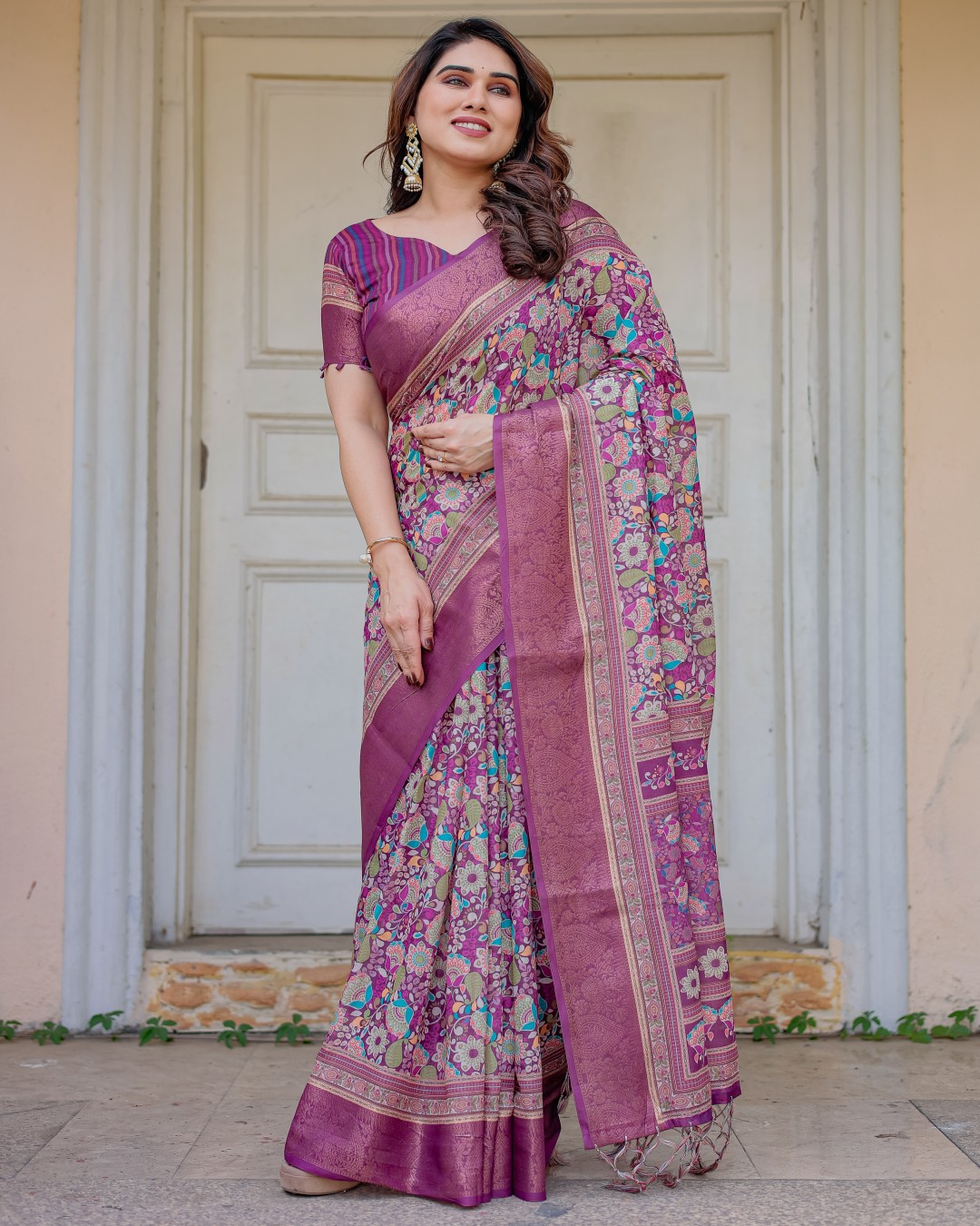 Floral Woven Saree with Antique Zari Border & Rich Designer Pallu – Festive Ethnic Wear(Pack of 1)