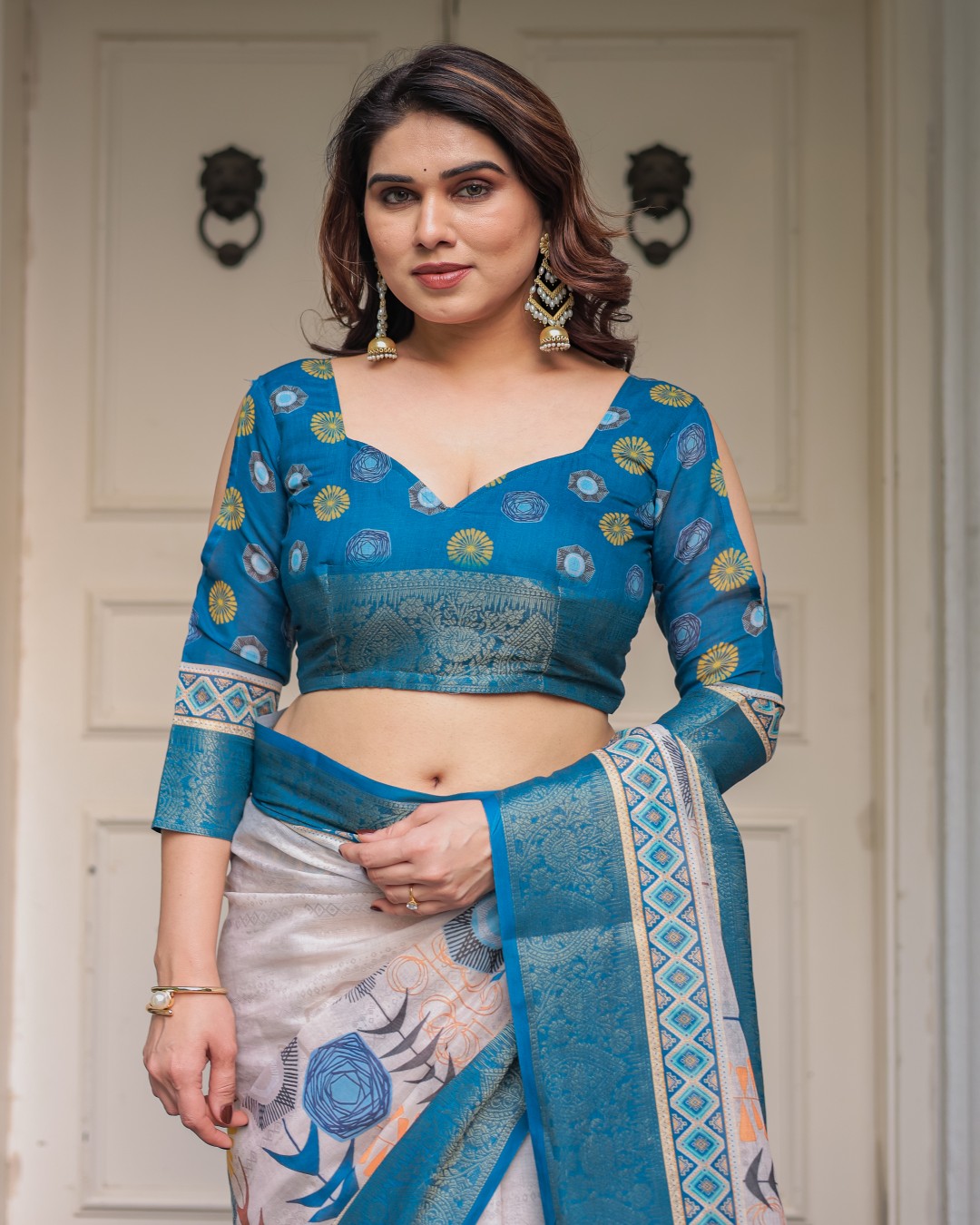 Traditional Printed Saree with Rich Zari Border & Tassels – Elegant Ethnic Festive Wear(Pack of 1)