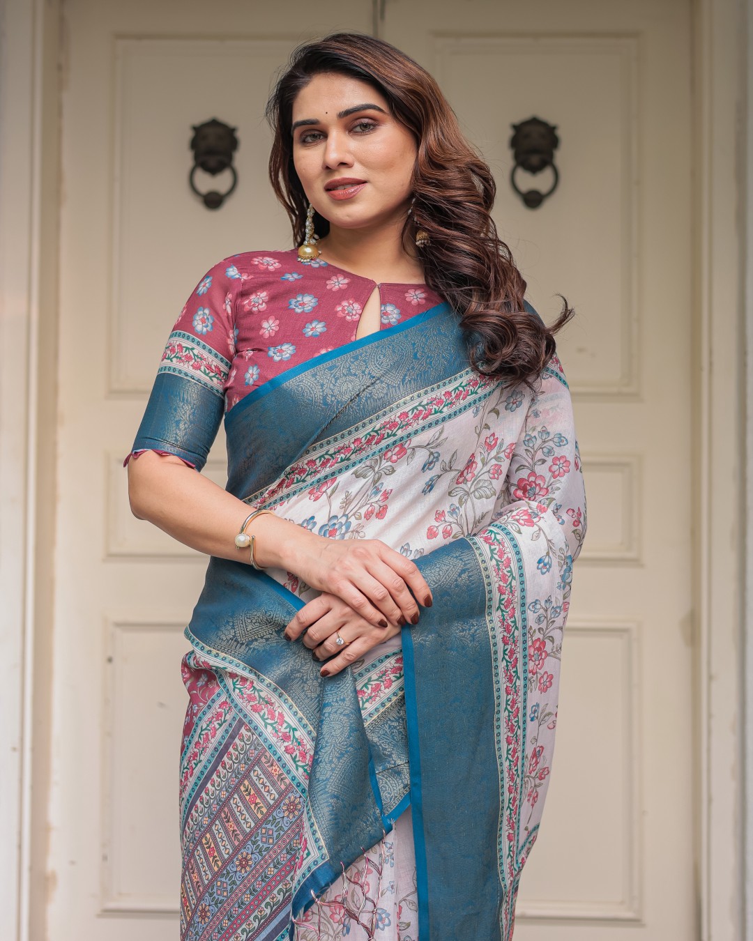 Traditional Printed Saree with Rich Zari Border & Tassels – Elegant Ethnic Festive Wear(Pack of 1)
