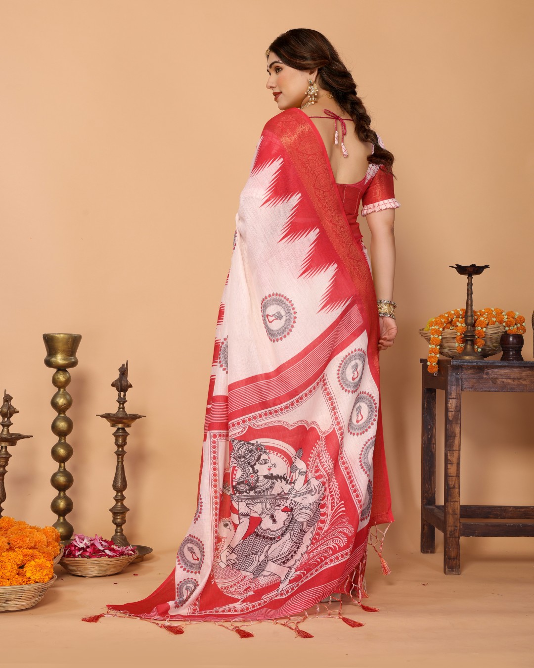 Off-White & Vermilion Red Handloom Linen Saree with Digital Goddess Saraswati Artwork & Zari Border – Festive Durga Puja Collection(Pack of 1)
