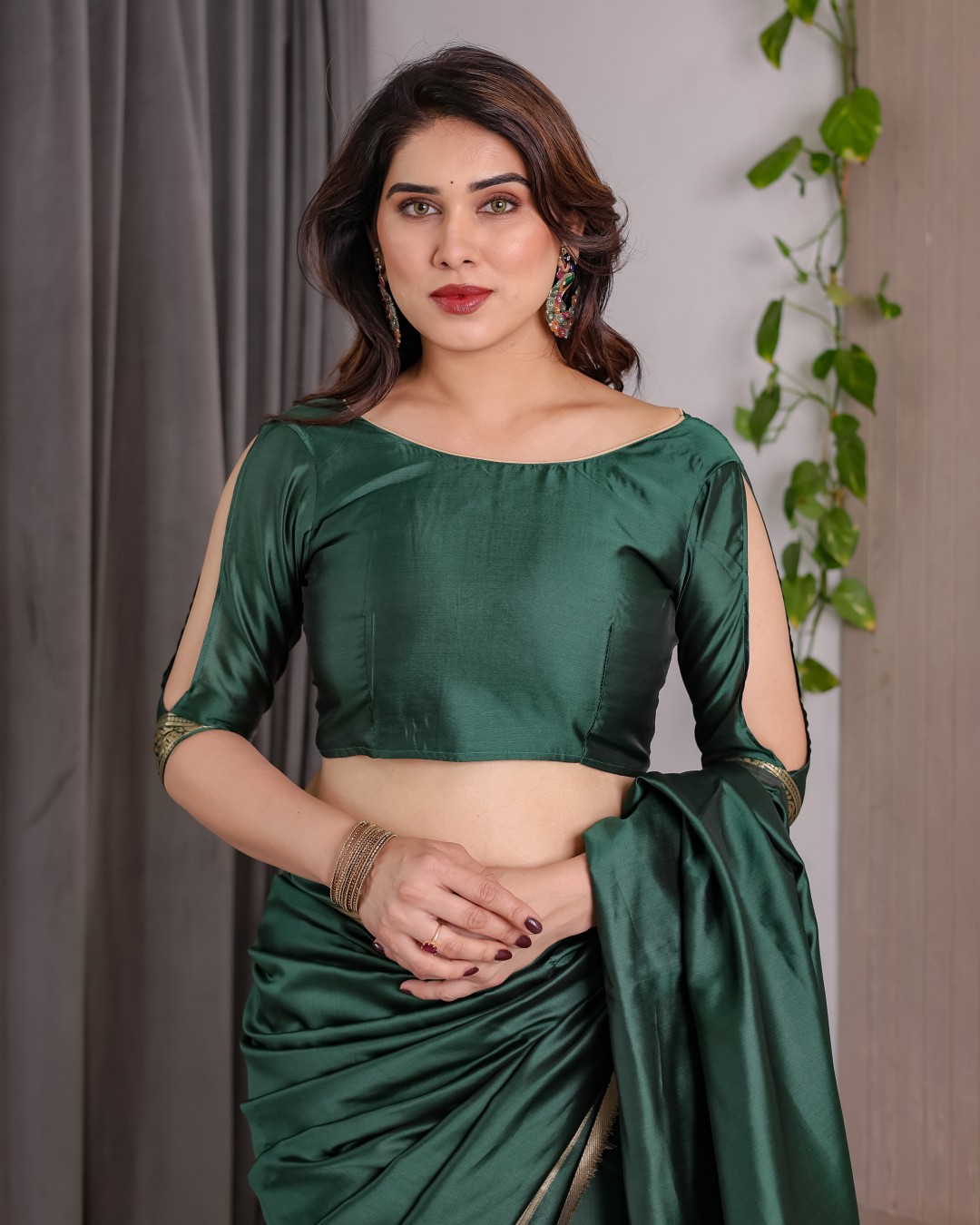 Soft Kanjivaram Silk Saree with Golden Zari Border & Rich Pallu | 5.5m Saree + 0.8m Blouse Piece(Pack of 1)